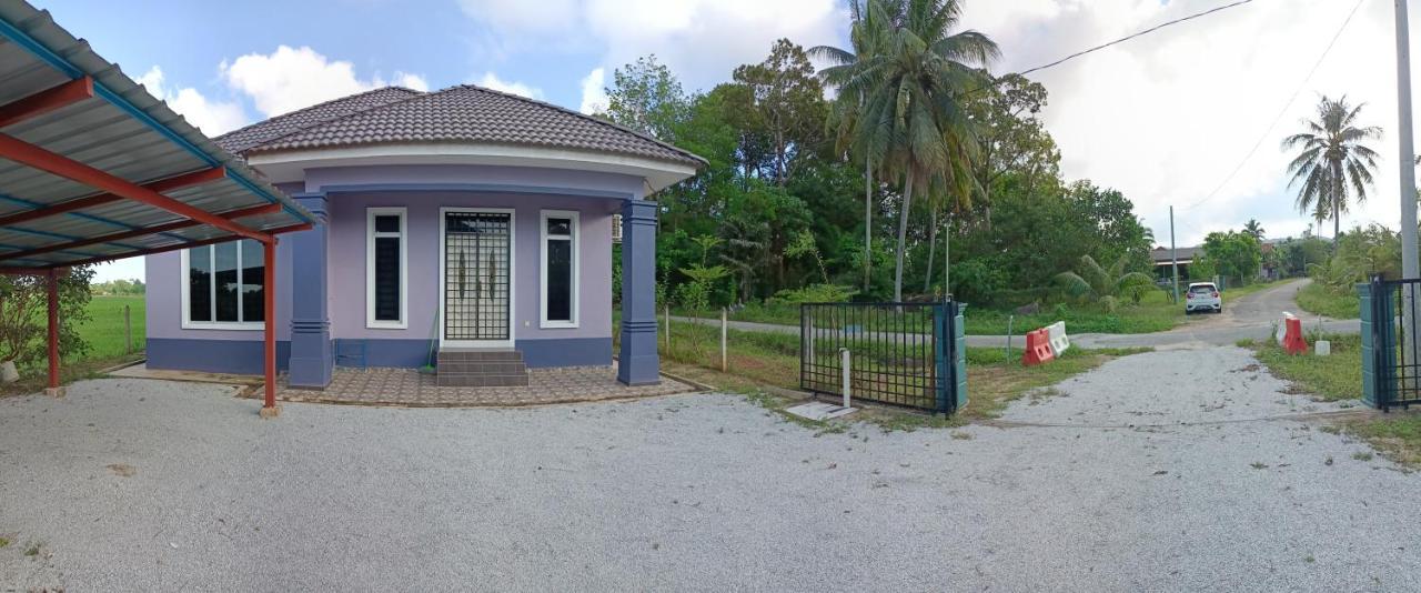 Ummi'S Homestay Kuala Besut Kampong Baru Dış mekan fotoğraf