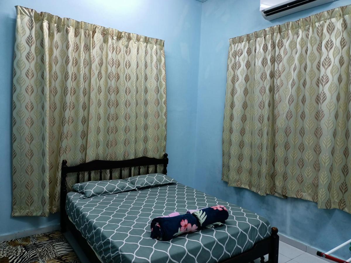 Ummi'S Homestay Kuala Besut Kampong Baru Dış mekan fotoğraf