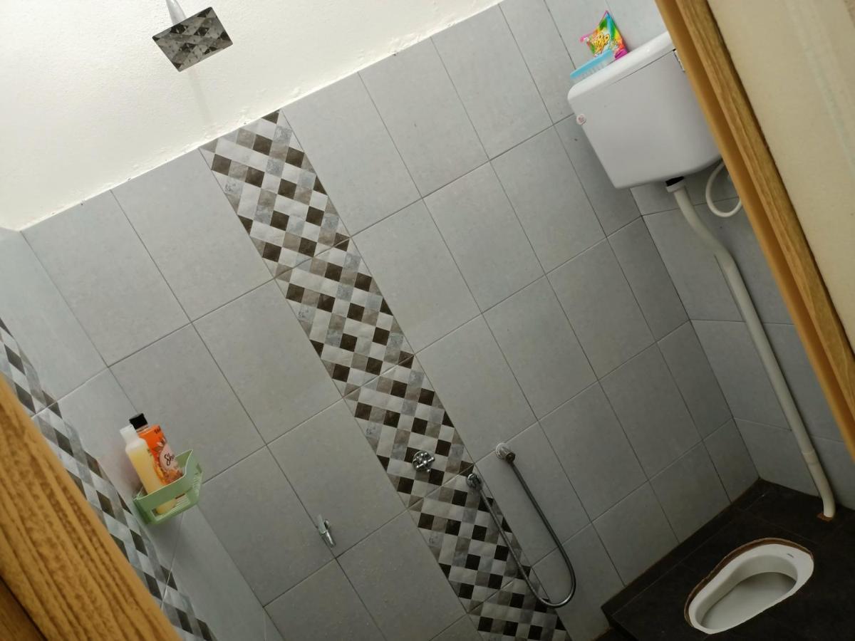 Ummi'S Homestay Kuala Besut Kampong Baru Dış mekan fotoğraf