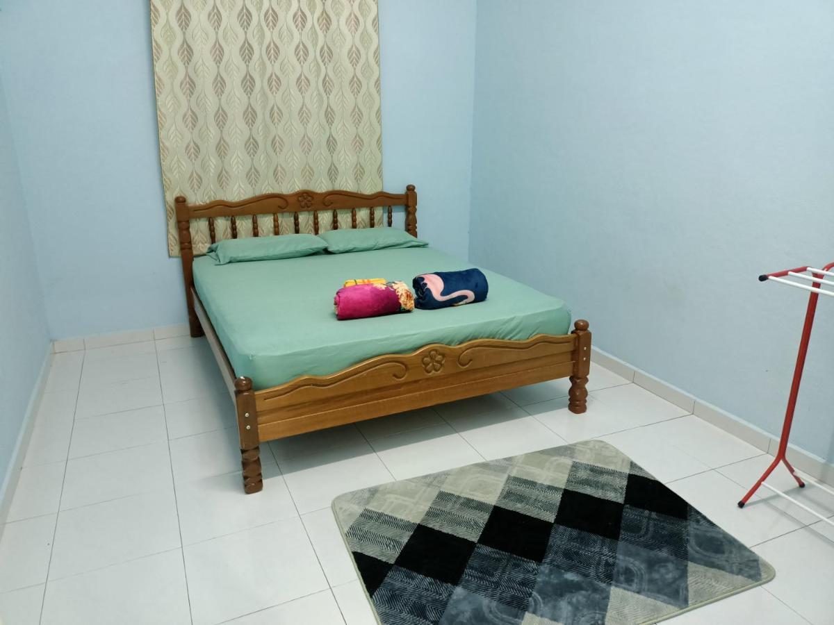 Ummi'S Homestay Kuala Besut Kampong Baru Dış mekan fotoğraf